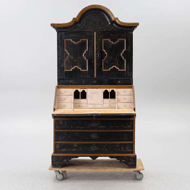 A writing cabinet, Norway, 18th/19th Century.