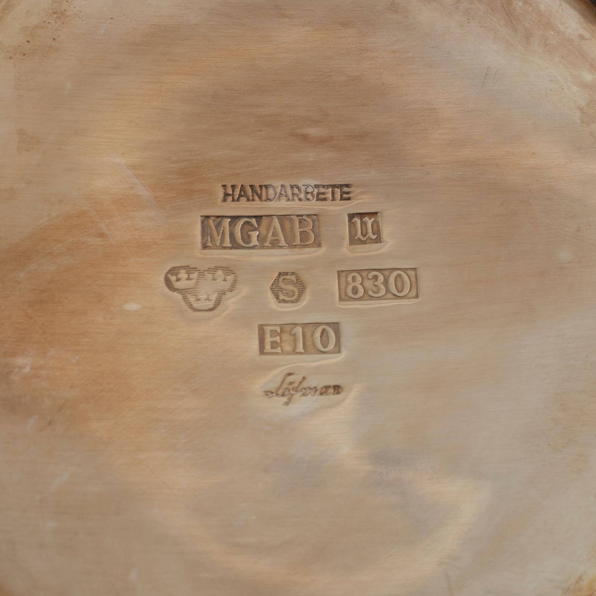 Eric Löfman, kaffekanna samt gräddkanna, silver, Gustaviansk stil, MGAB, Uppsala 1979.