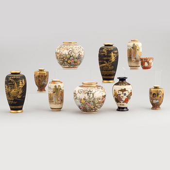 A group of Japanese ceramics, Meiji-period (1868-1912) and 20th century.