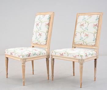 STOLAR, ett par, gustavianska, 1700-talets slut.