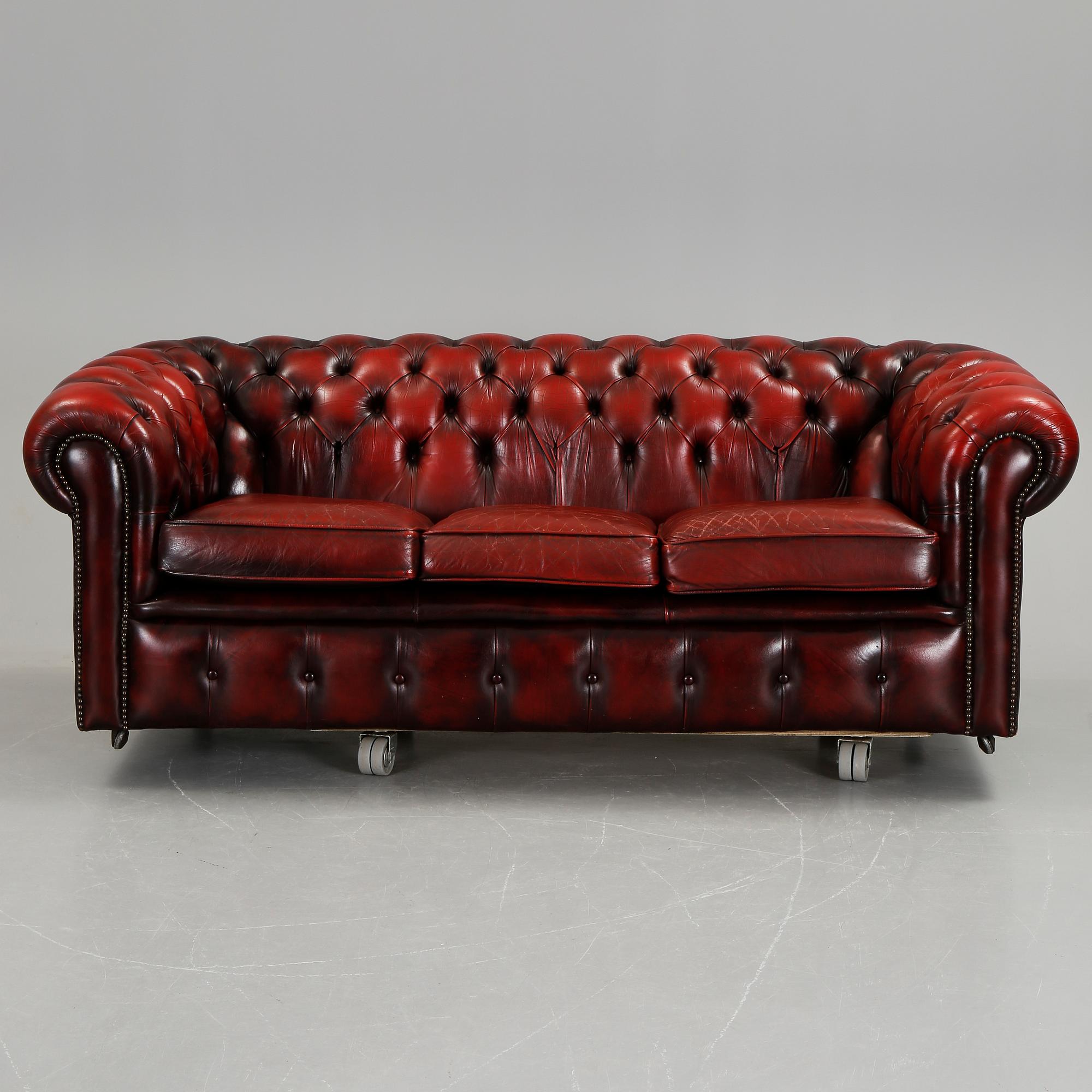 SOFFA, Chesterfieldmodell, 1900-talets slut.