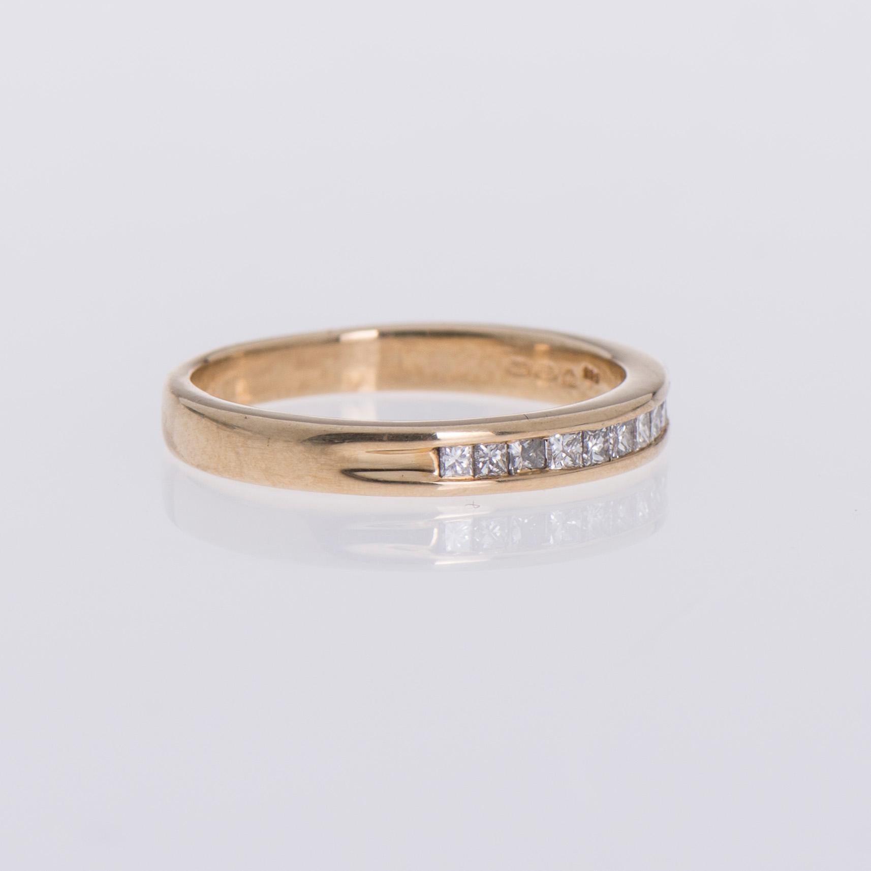 HALVALLIANSRING, 14K guld, små diamanter totalt 0,25 ct.