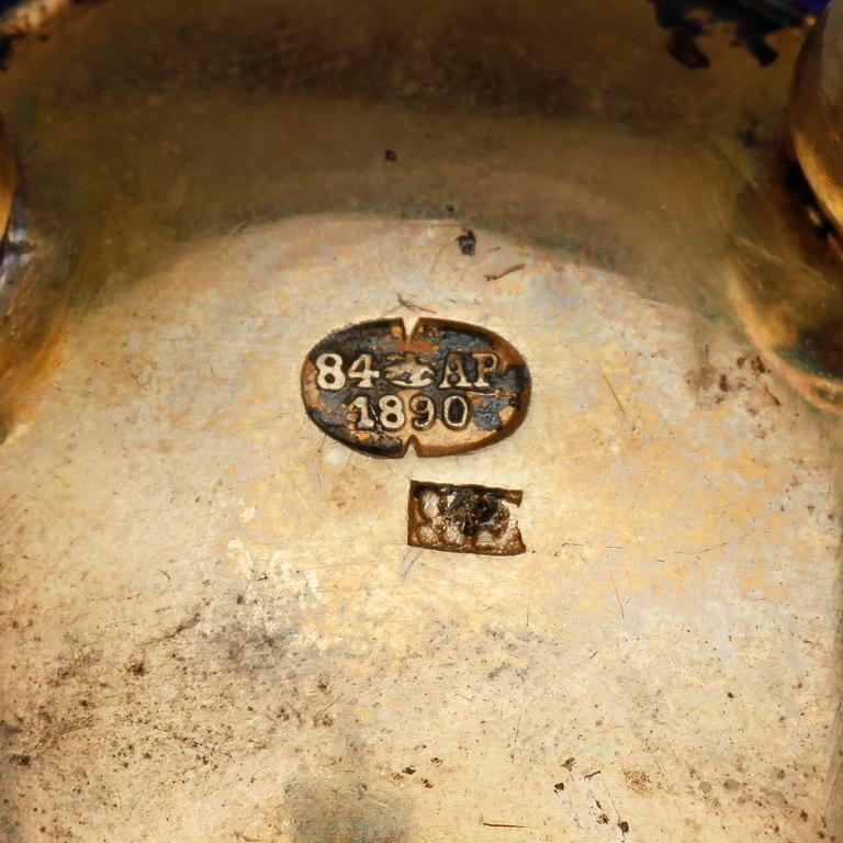 SALTKAR och SKED, silver och emalj, Ryssland, 1890. Total vikt 32 g.