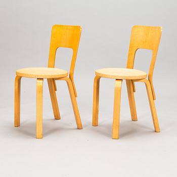 Alvar Aalto, pöytä, malli 90, ja tuoleja, 4 kpl, malli 66 Artek 1900-luvun puoliväli.