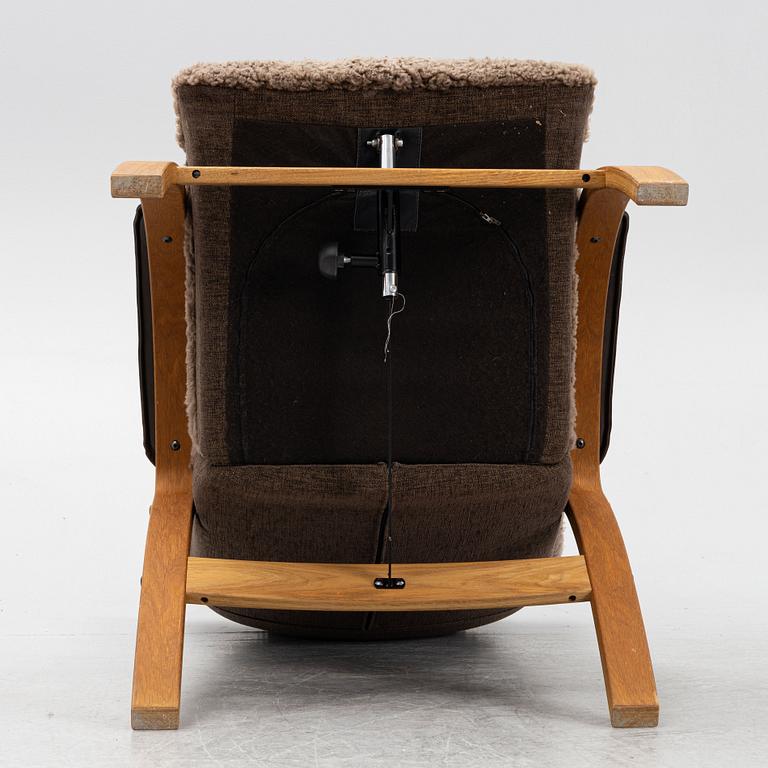 Jahn Aamodt armchair with footstool "Easy" for Conform, 21st century.