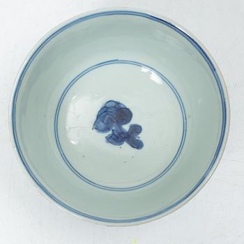 Skål, porslin. Mingdynastin (1368-1644).