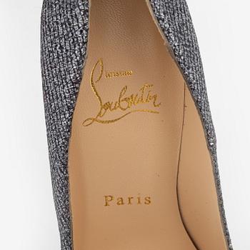 Christian Louboutin, pumps, storlek 37.