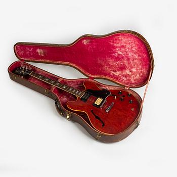 Gibson "ES-335 TDC", semi-acoustic electric guitar, USA, 1967.