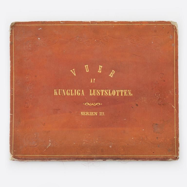 Carolina von Knorring, mapp med sju fotografier.