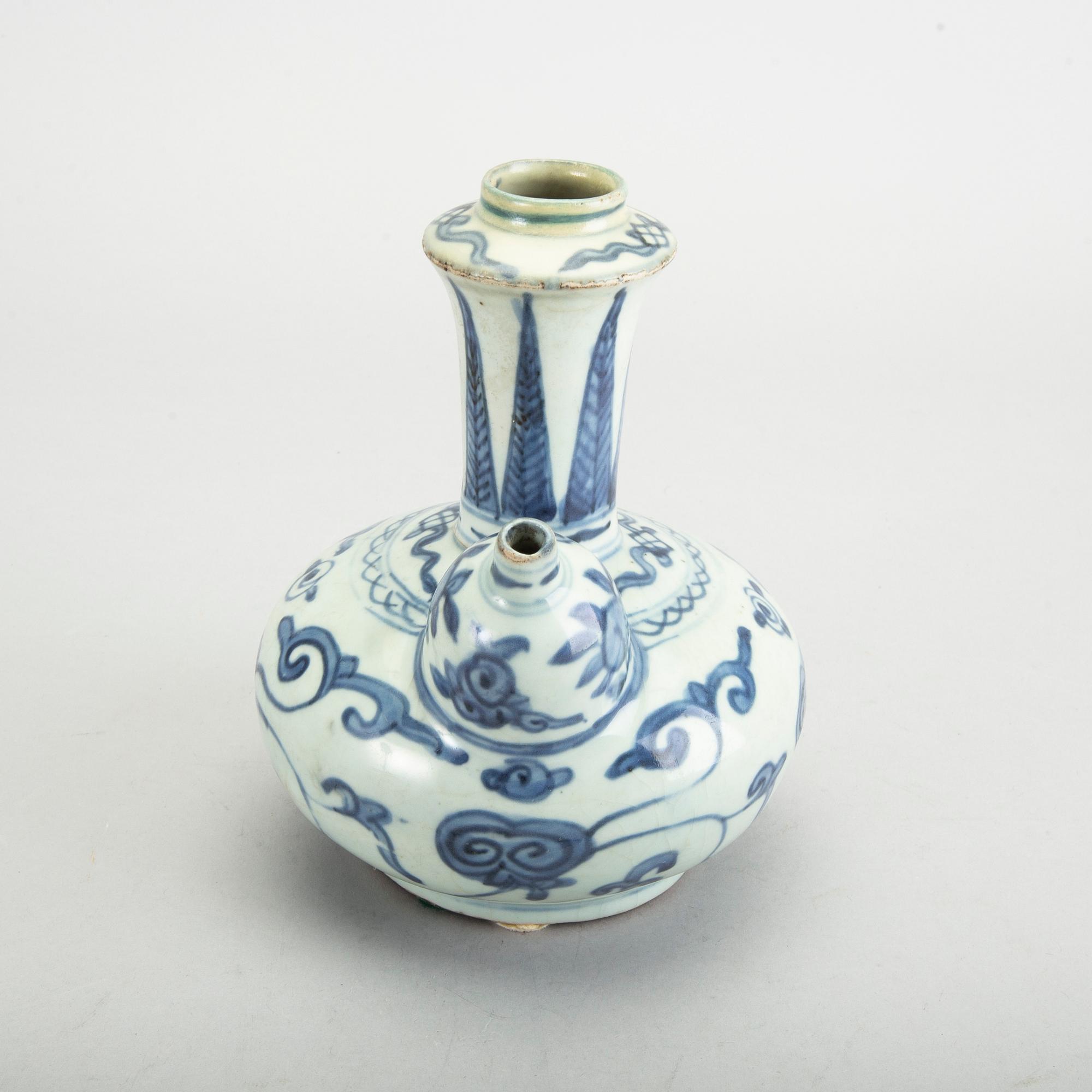 KENDI, kraakporslin. Mingdynastin, Wanli (1572-1620).