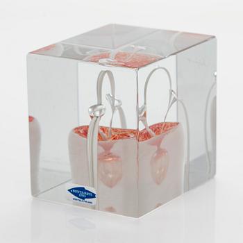 Oiva Toikka, årskub, signerad Oiva Toikka, Nuutajärvi 1985, 612/2000.