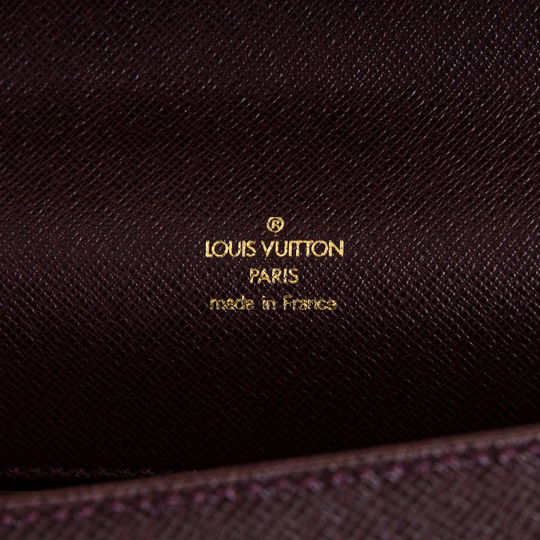 Louis Vuitton, "Taiga Porte Documents Angara", salkku.