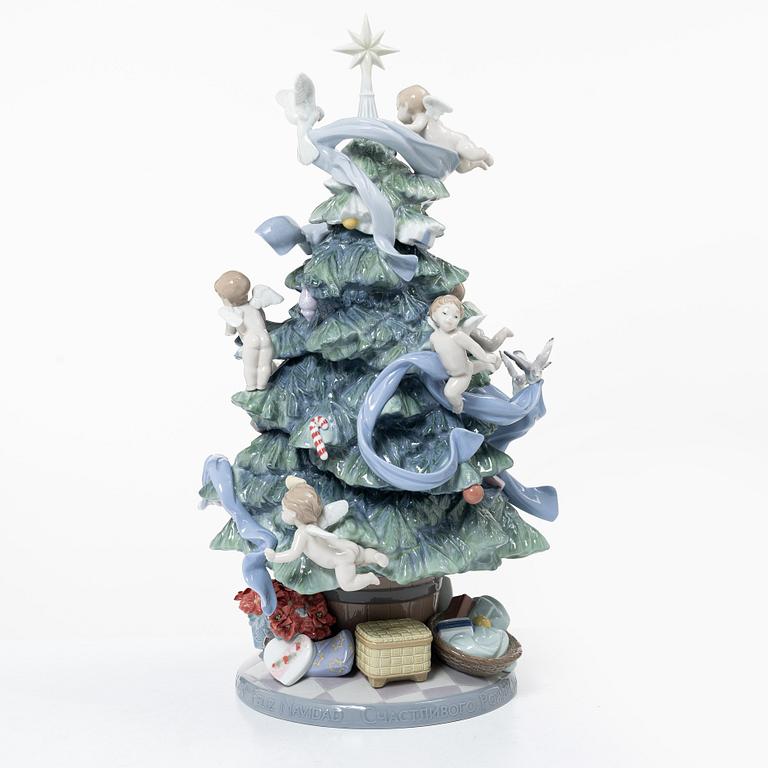 Virginia González, figurine, "Great Christmas tree", Lladró, Spain.