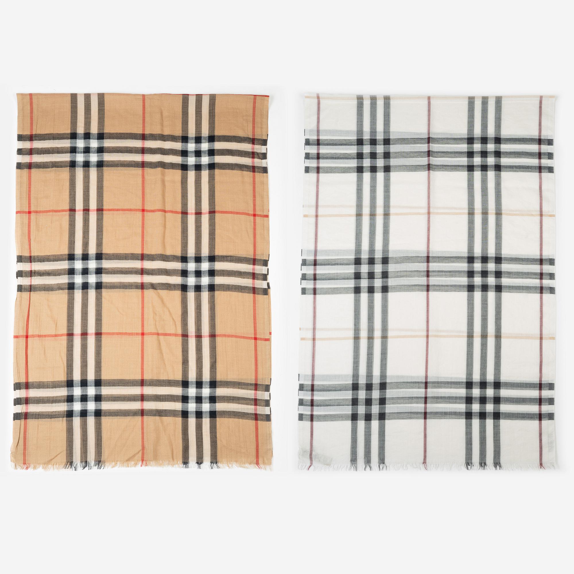 Burberry, scarfs, två st.