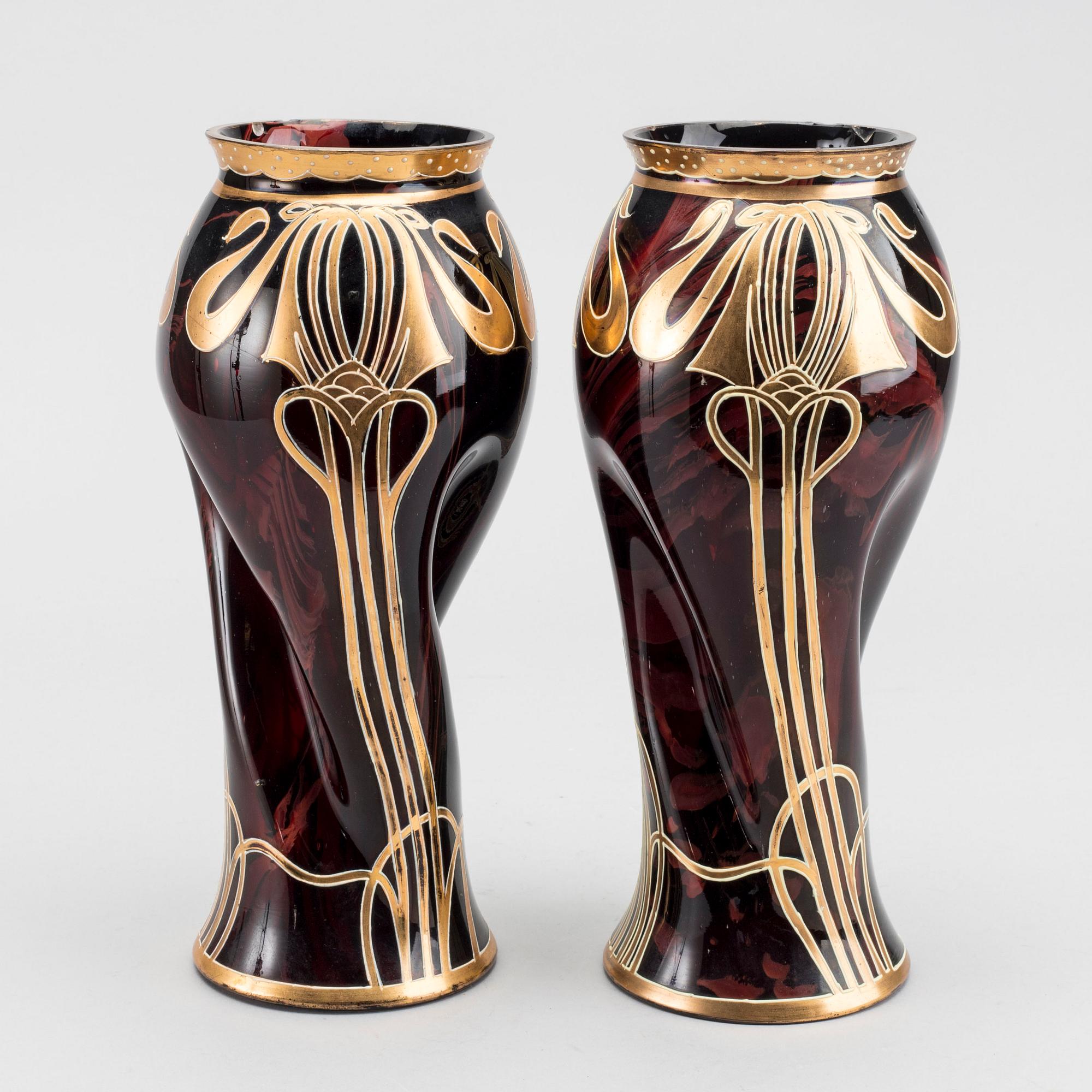 A pair of glas vases, 20th century,