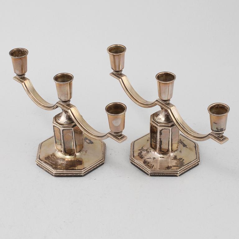 KANDELABRAR, ett par, silver, GAB, Stockholm, 1938. Vikt 1175 g.