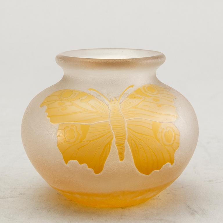 Karl Lindeberg, a signed Kosta vase.