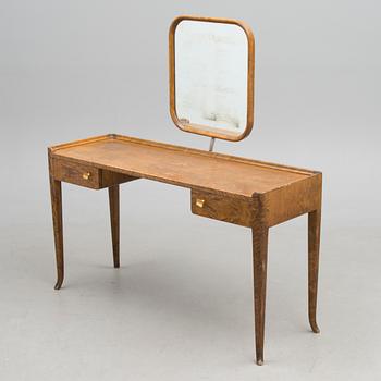 A late 1930s dressing table, probably Margareta Nordman for Keravan Puusepäntehdas, Stockmann, Finland.