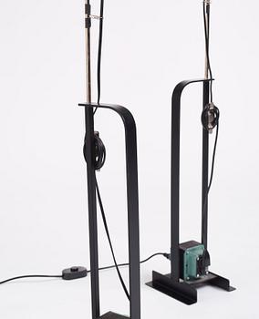 Achille Castiglioni, & Pier Castiglioni, "Toio", golvlampor 1 par, Flos, Italien, efter 1963.