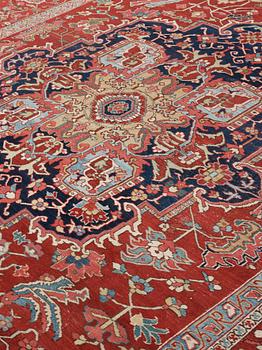 A CARPET. Semi-antique Heriz. 571 x 359,5 cm.