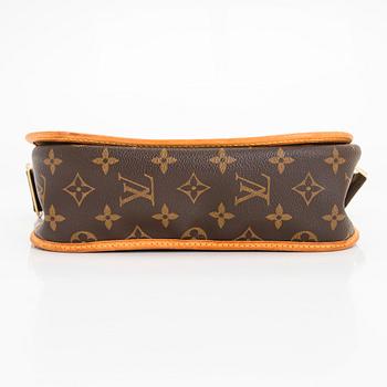 Louis Vuitton, a Monogram Canvas 'Bosphore Messenger PM' bag.