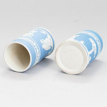 WEDGWOOD, Jasperware, 30 delar, England 1900-talets andra hälft.