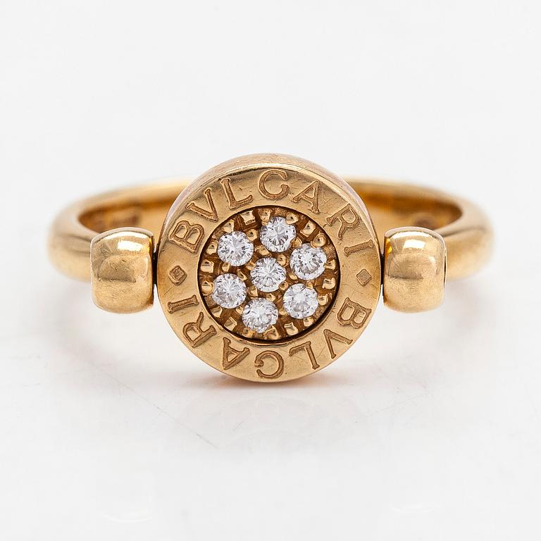 Bulgari, ring, "Flip ring", 18K guld och diamanter totalt ca 0.07 ct.