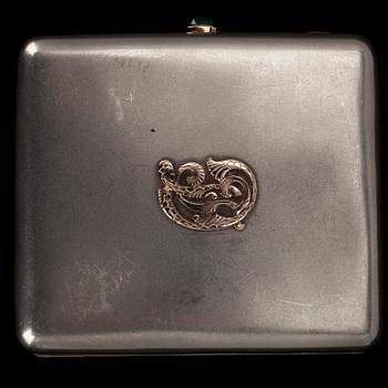 CIGARETTETUI, silver, Helsingfors 1929. Vikt 160 g.