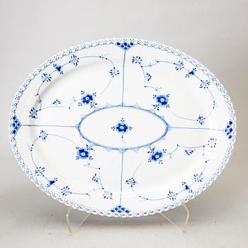 SERVIS, helblonde, 52+1 delar, Musselmalet, Royal Copenhagen.