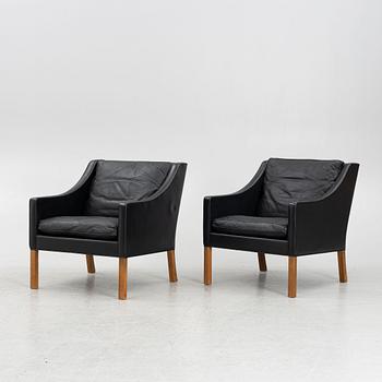Børge Mogensen, a pair of model '2209' armchairs, Fredericia Stolefabrik, Denmark.