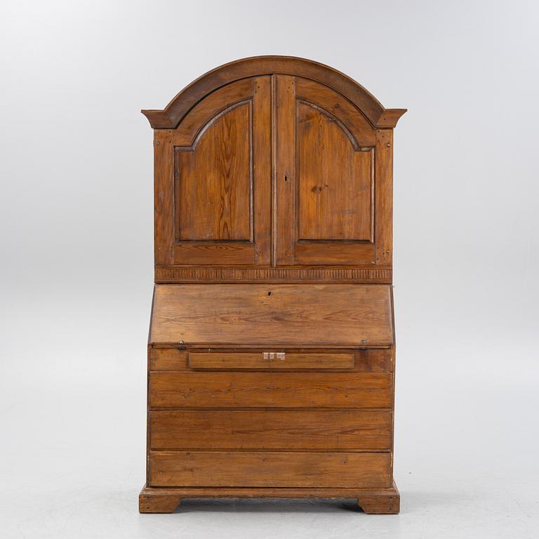An 18(19th century pinewood  writing cabinet.
