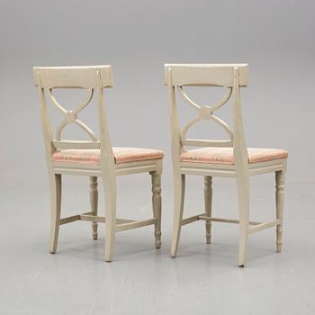 STOLAR, 12 st, sengustavianska, sk Bellmanstolar, samt TABURETTER, ett par.