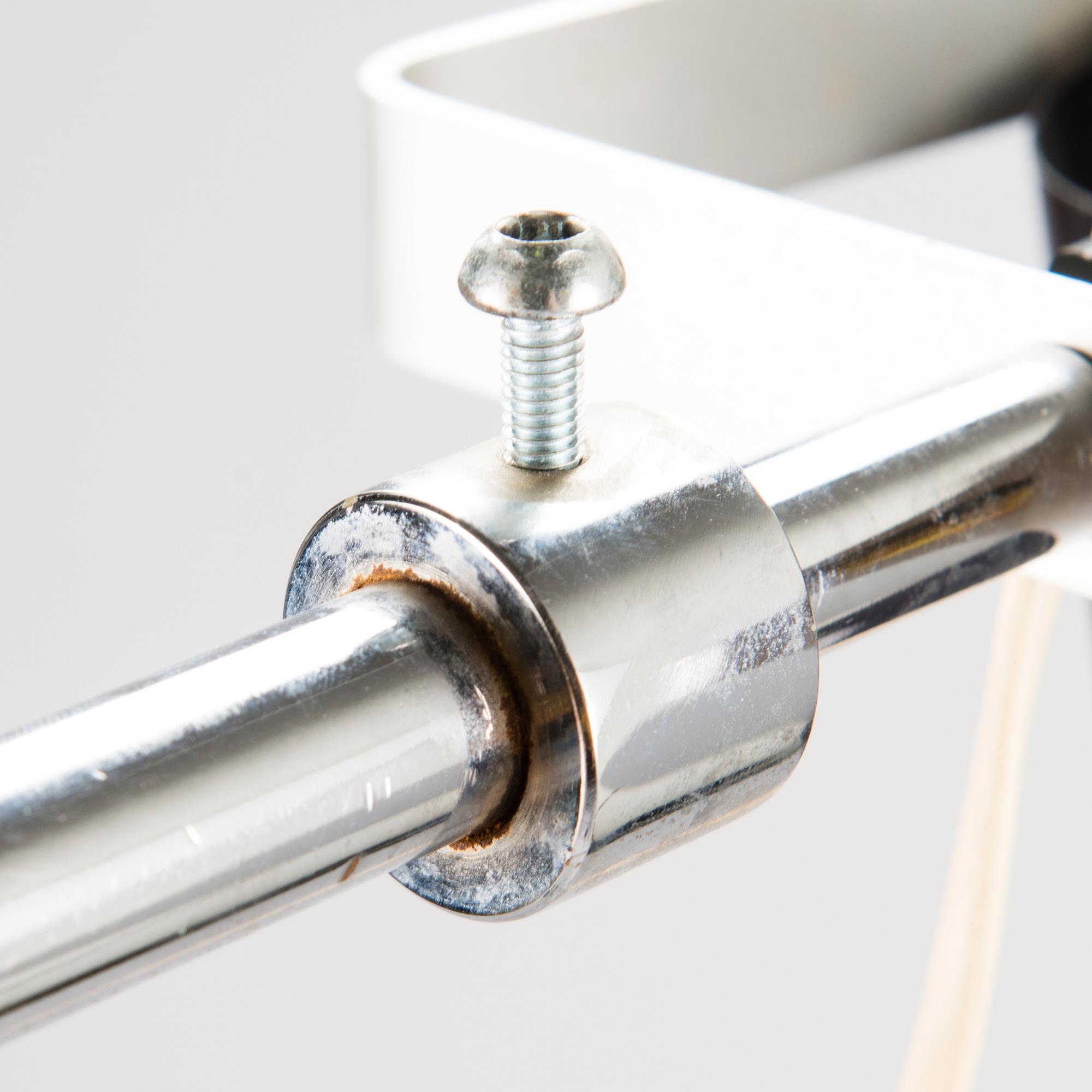 Yrjö Kukkapuro, Lattiavalaisin, malli 100, Haimi, 1960-luku.