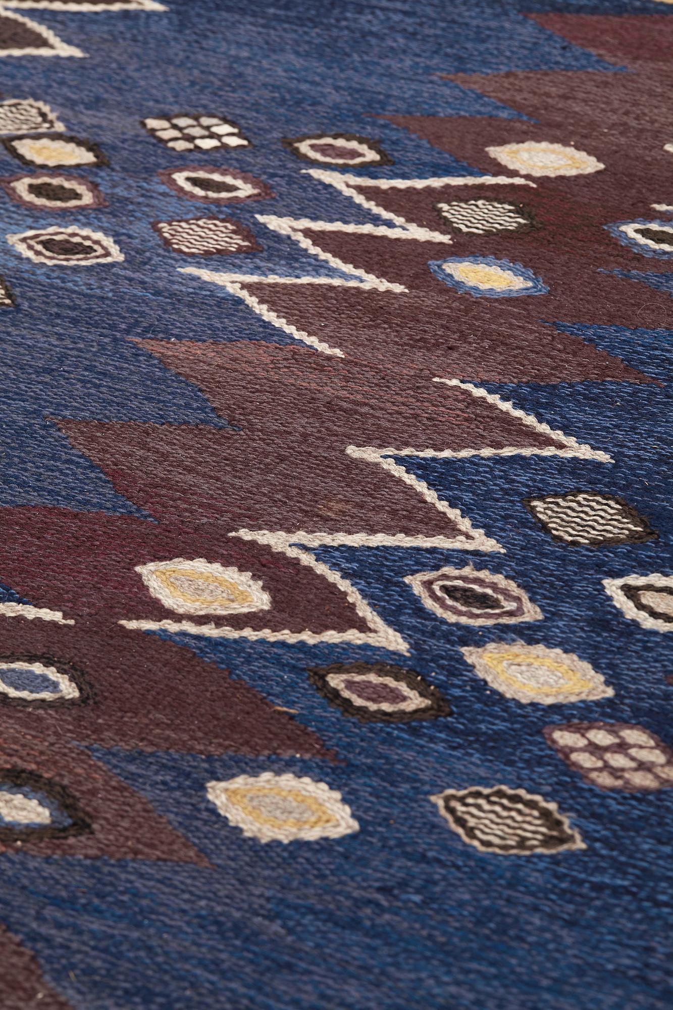 Barbro Nilsson, A CARPET, "Snäckorna", flat weave, ca 278 x 191,5-194 cm, signed AB MMF BN.