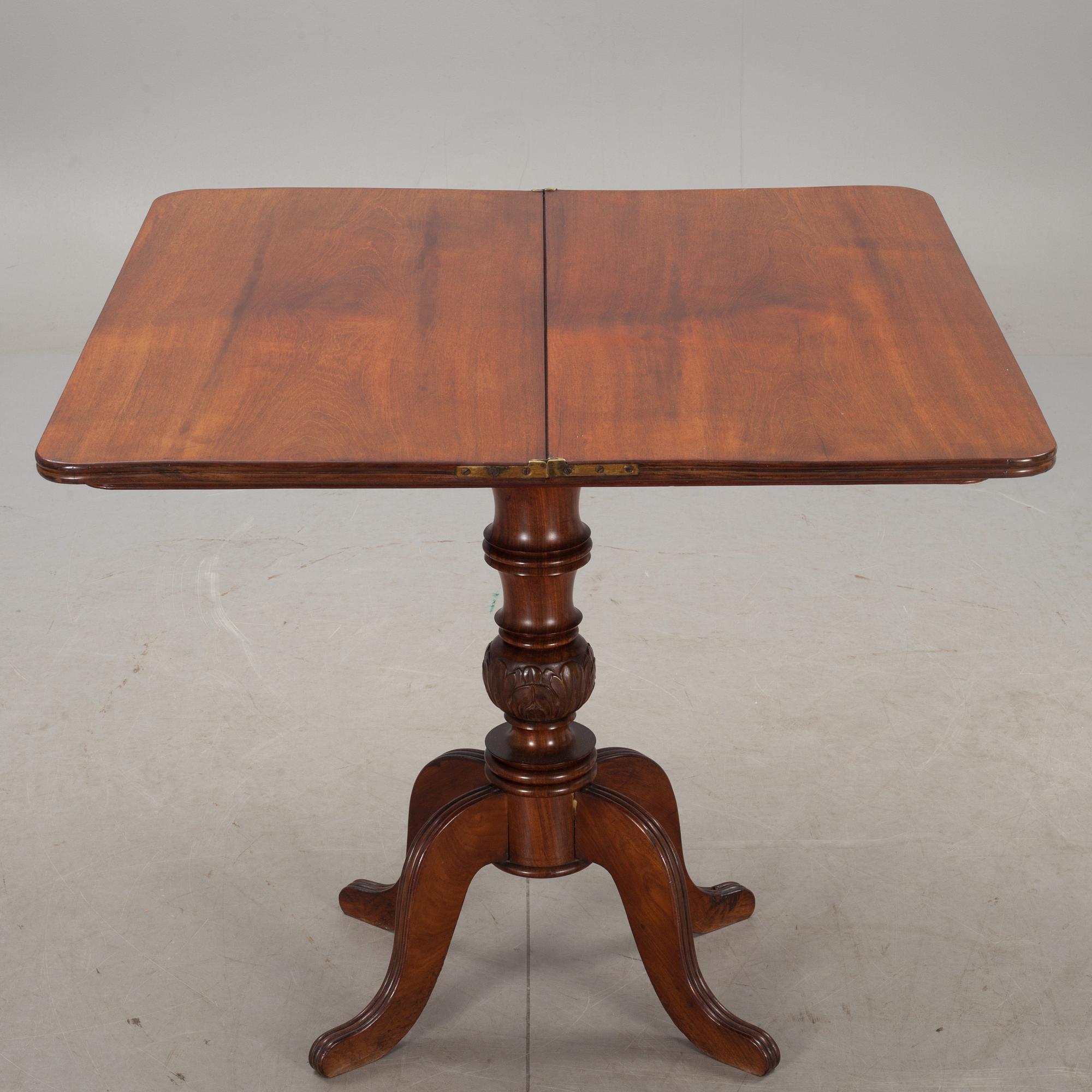 SPELBORD. 1800-tal.