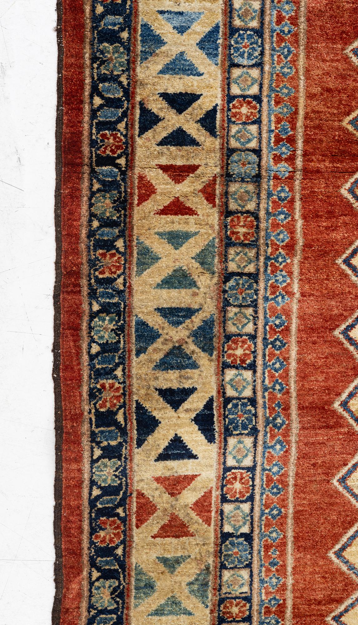 Matta, orientalisk, ca 290 x 204 cm.