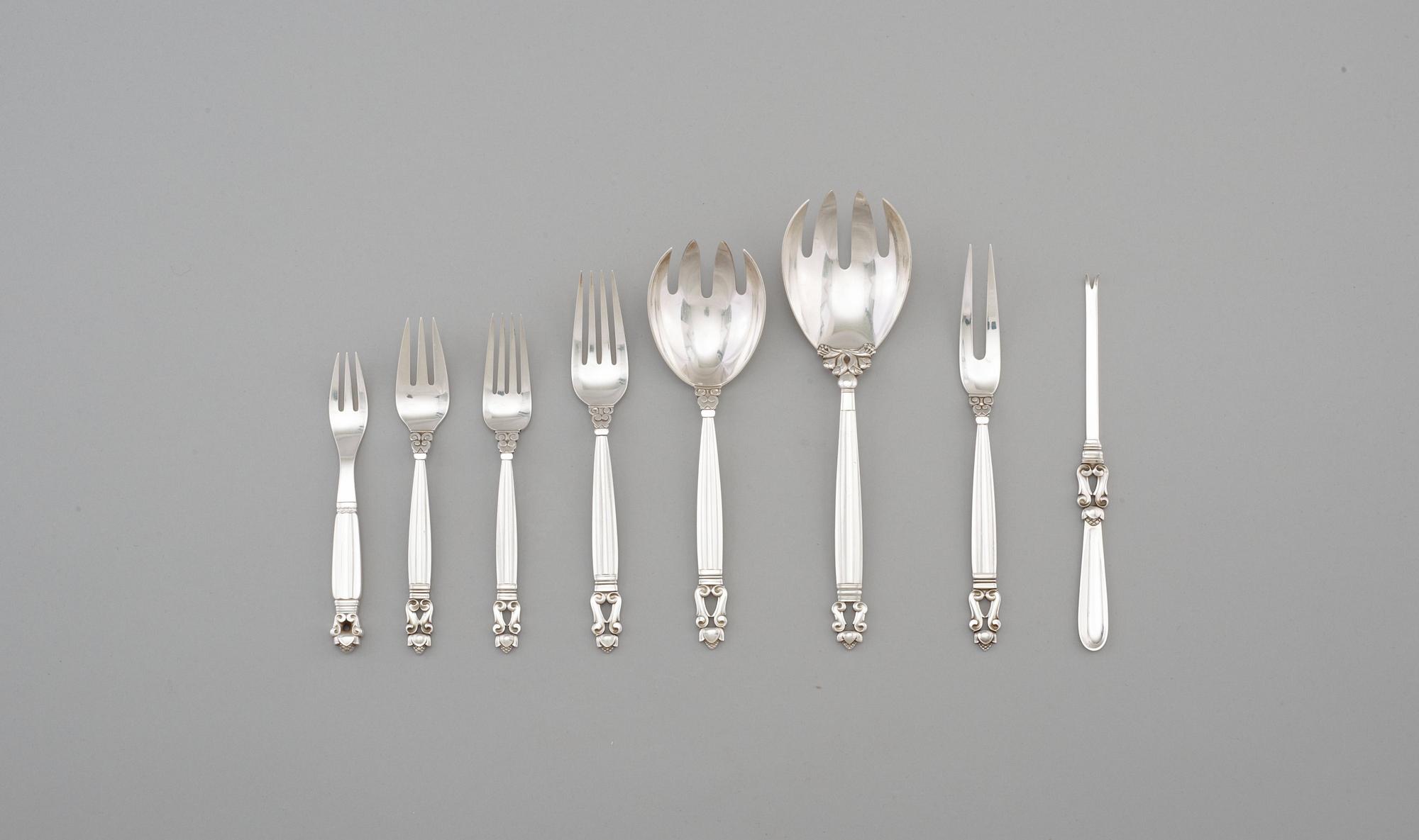 JOHAN ROHDE för Georg Jensen, bestickuppsättning, 340 delar, "Konge/Acorn", Köpenhamn 1945-54.