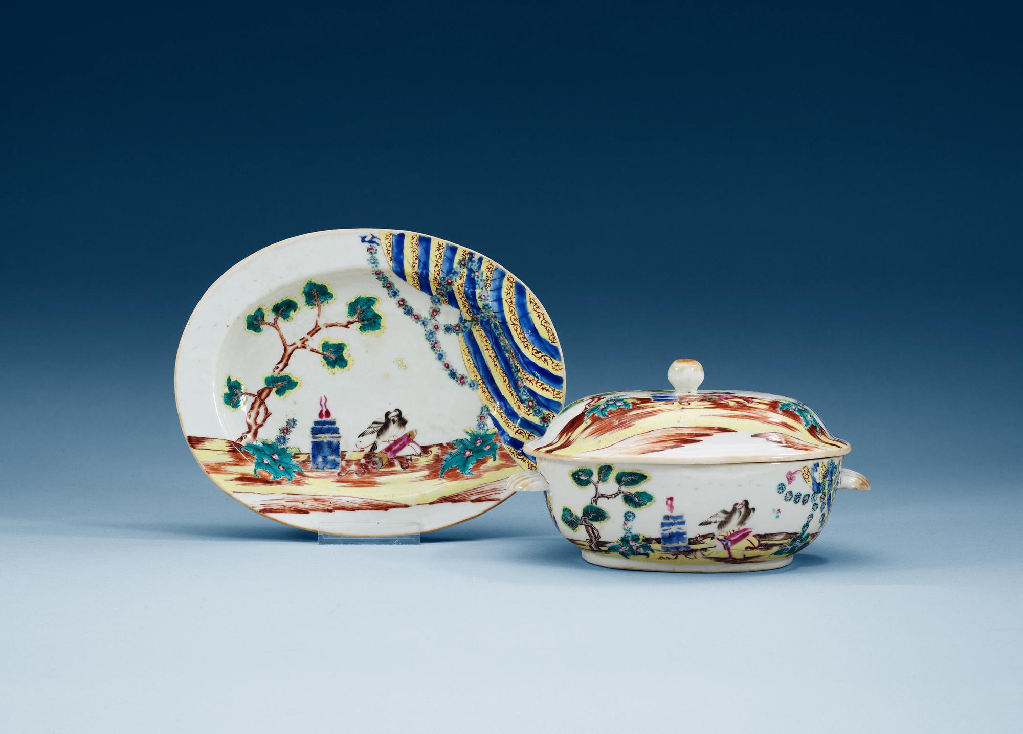 SMÖRTERRIN med LOCK och FAT, kompaniporslin. Qing dynastin, Qianlong (1736-95).