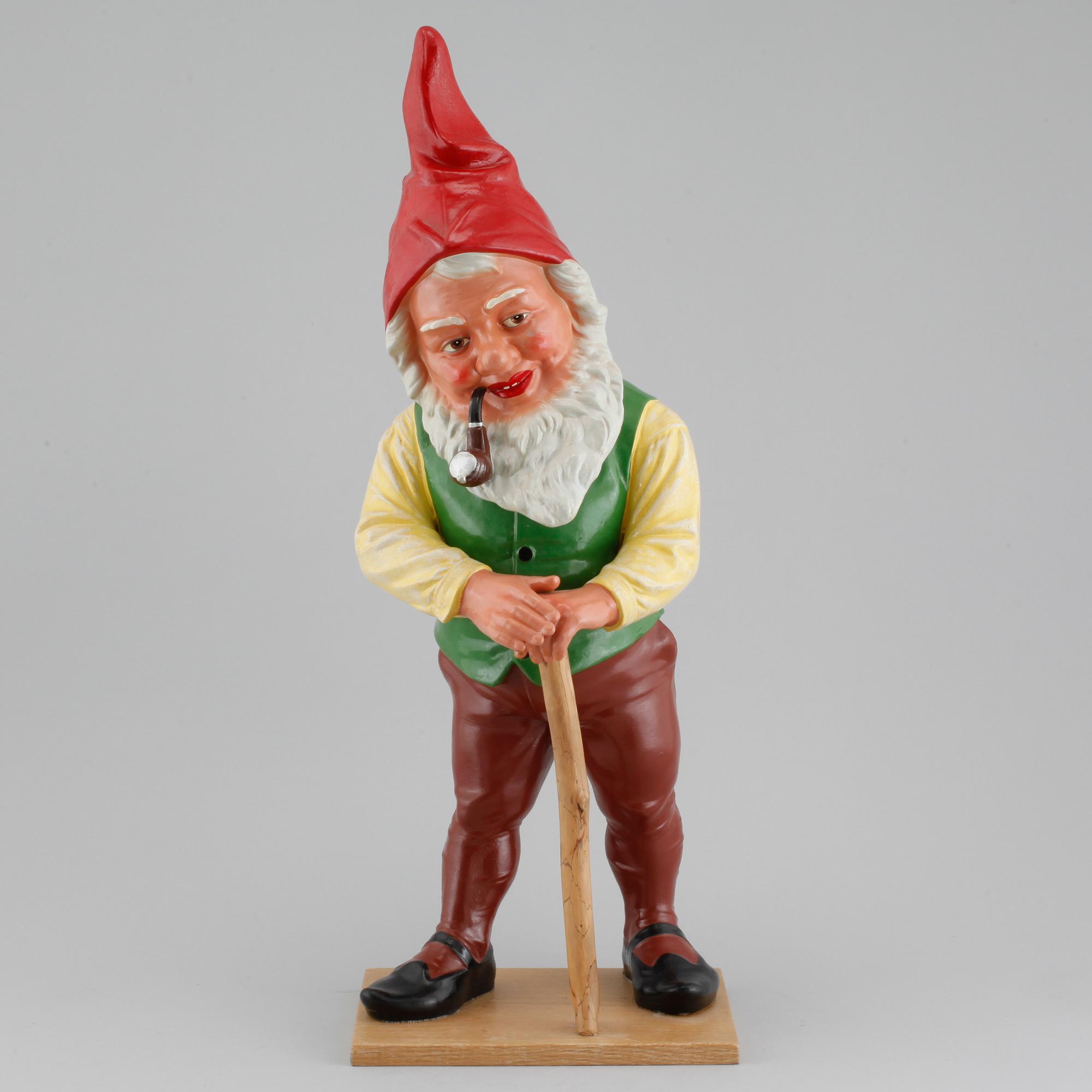Gnome in terracotta from Gräfenroda Germany, second half of 20th century.