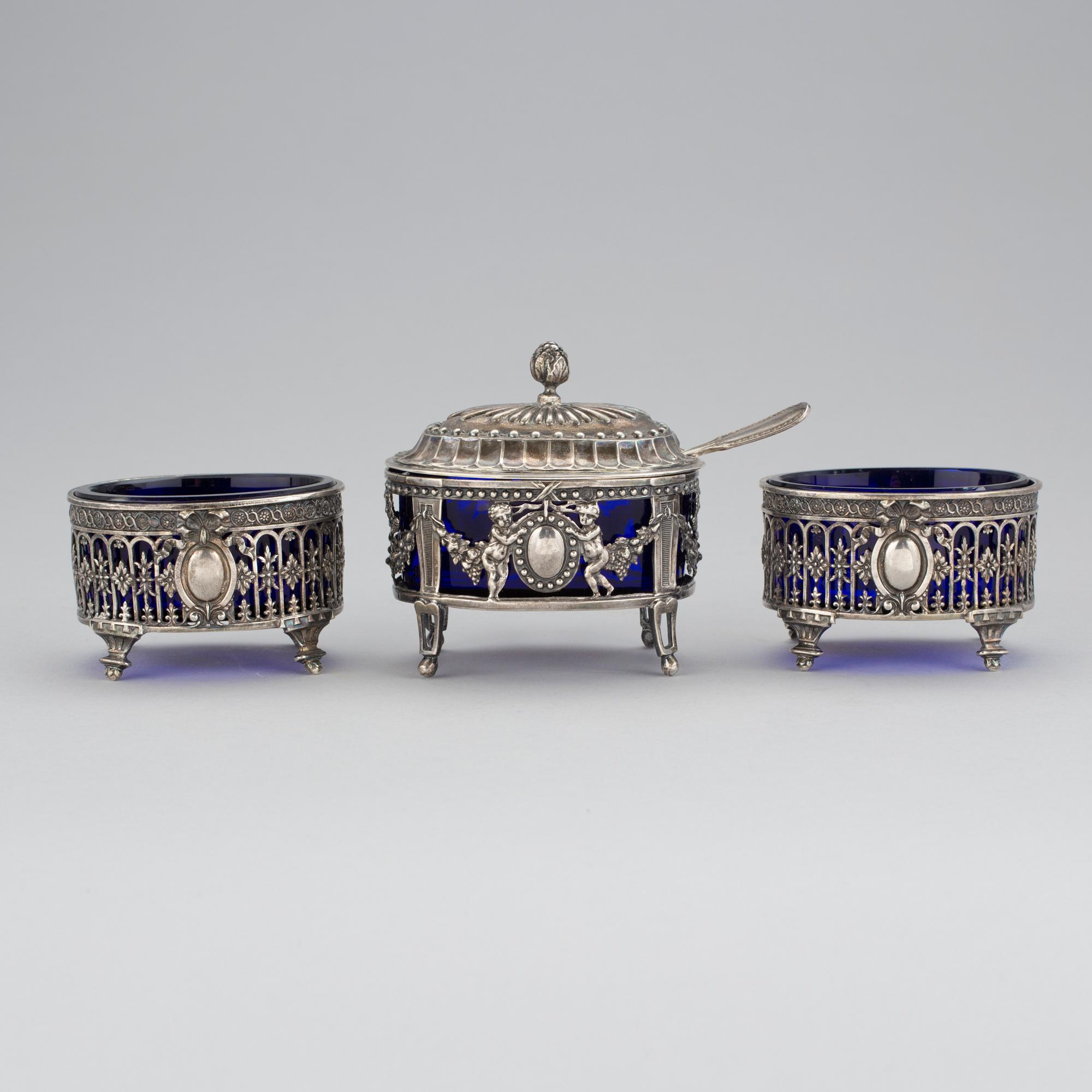 SENAPSKAR samt ett par SALTKAR, silver, Fray Fils, sent 1800-tal. Vikt ca 183g.