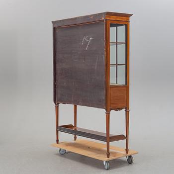 A first half of the 20th century display cabinet.