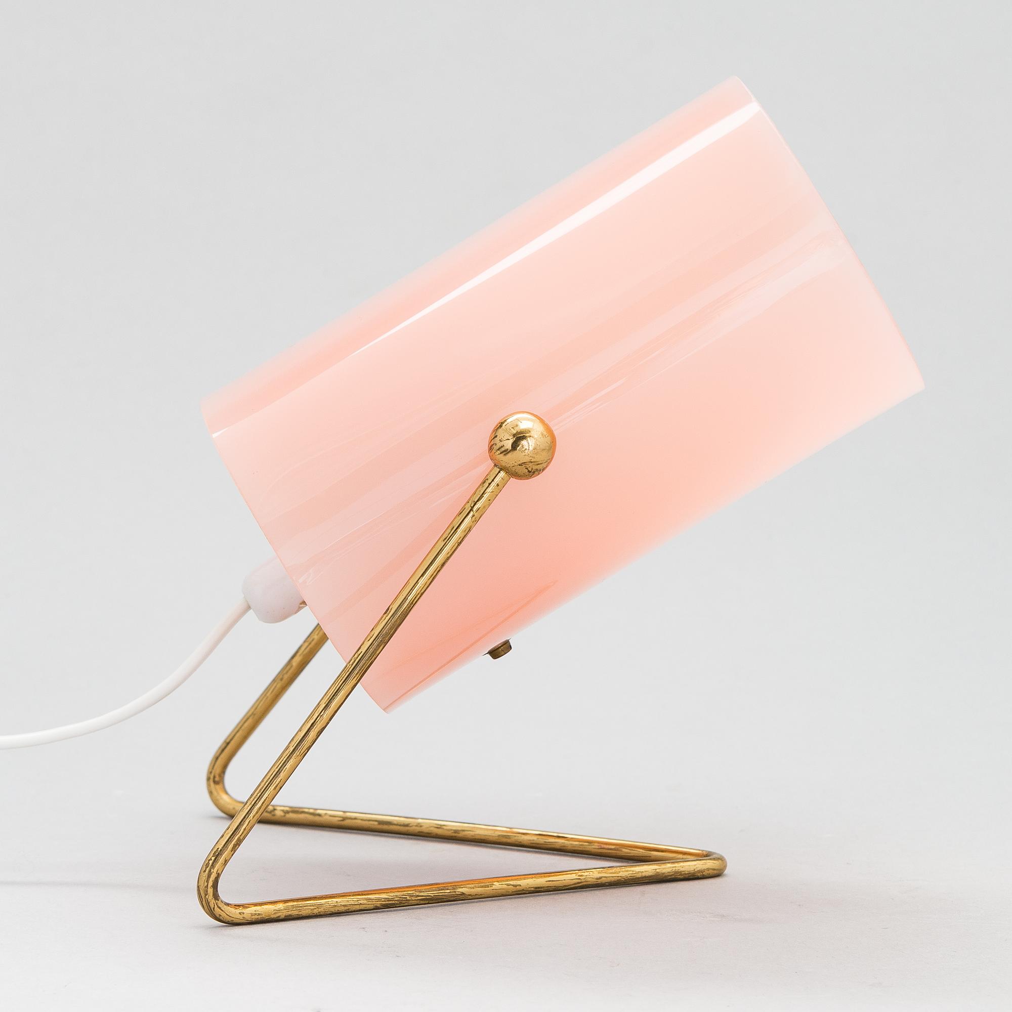 Pöytävalaisin/ seinävalaisin, Korumo,