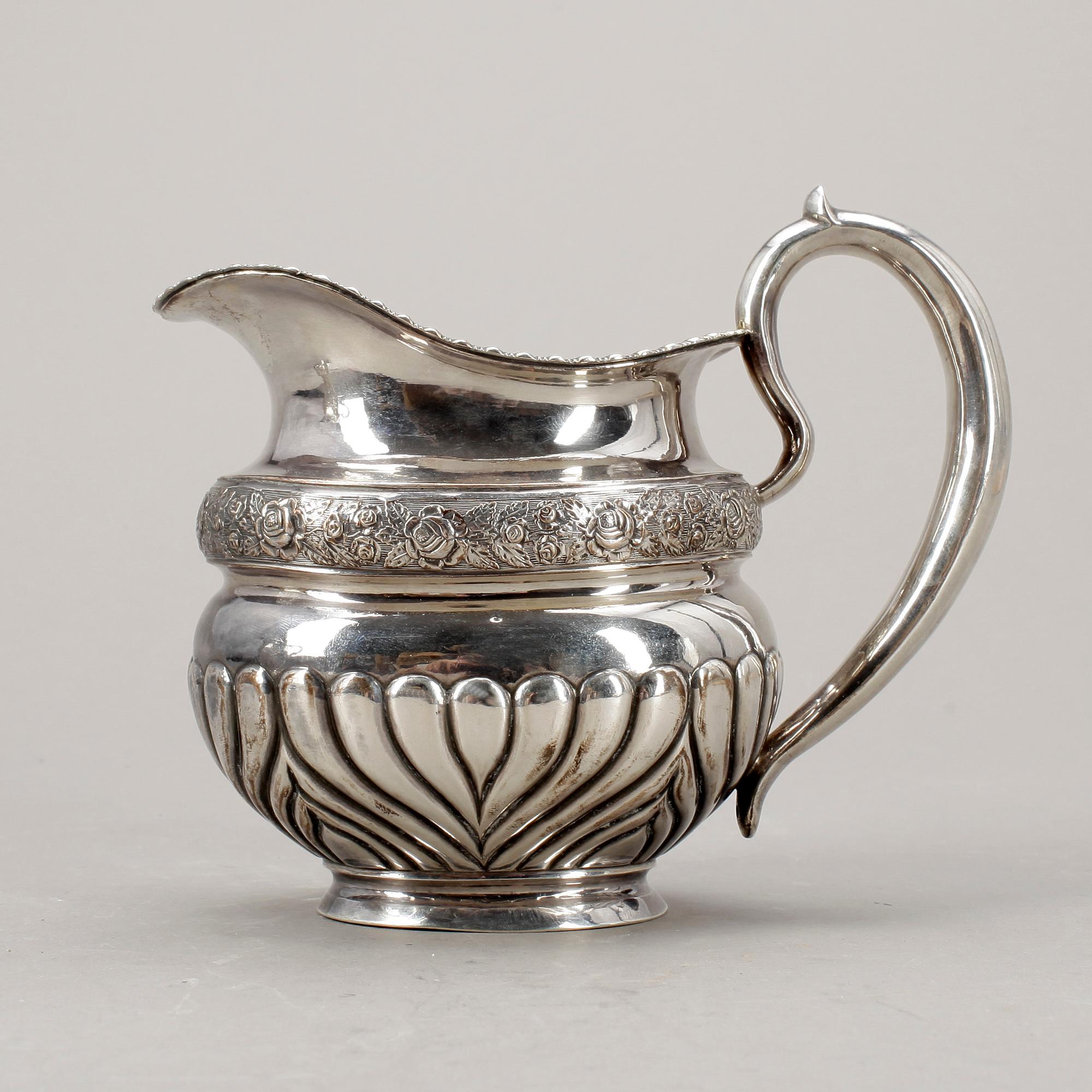 GRÄDDKANNA, silver, Carl Gustav Savary, S:t Petersburg, 1834. Vikt 320 gram.