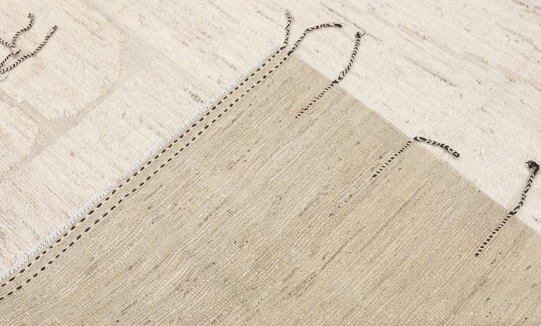 A rug, Morocco design, approx. 289 x 205 cm.