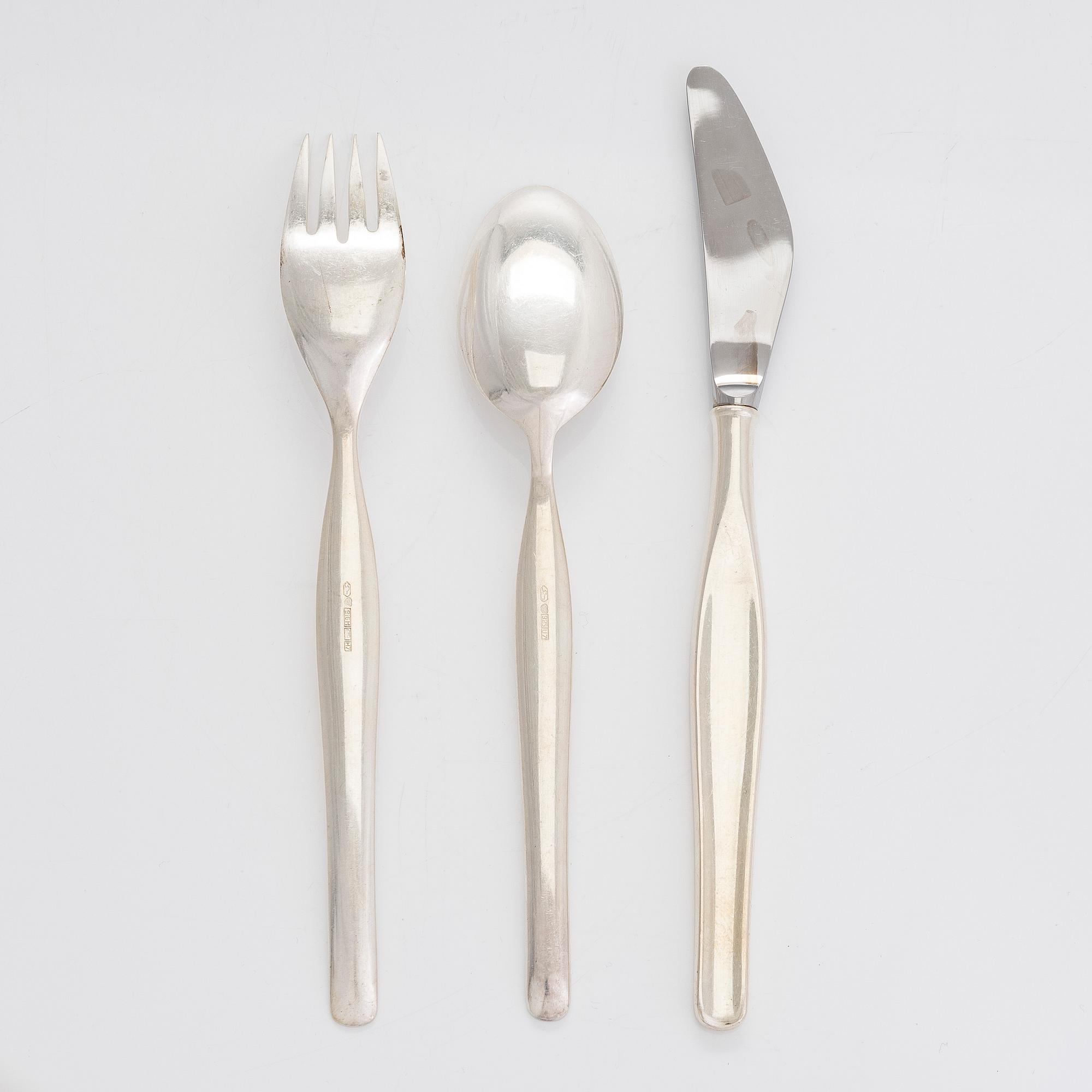 Tapio Wirkkala, A 130-piece set of 'Tapio' silver cutlery, Kultakeskus, Hämeenlinna 1960-1970s.