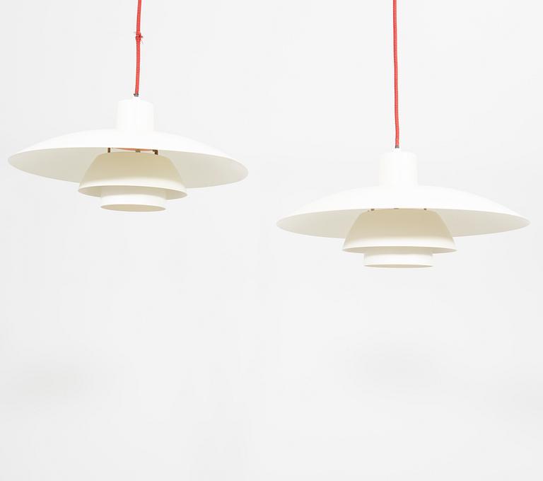 Poul Henningsen, taklampor ett par "PH 4/3" för Louis Poulsen Danmark.