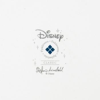Stefan Lindahl service 46 pcs "Disney" for Fyrklövern late 20th century porcelain.