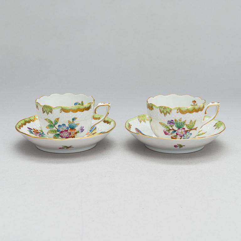 A Herend Queen Victoria VBO porcelain coffee set and two trinket boxes, totally 19 pieces, Hungary.