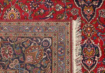 A Keshan carpet, approx. 431 x 315 cm.