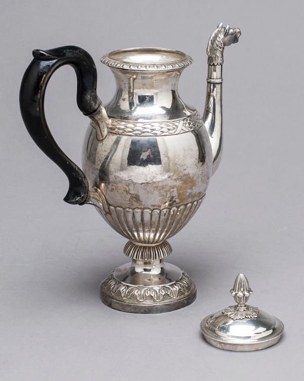 Hans Georg Vogt, Kristianstad 1835, Kaffekanna, silver, empire.